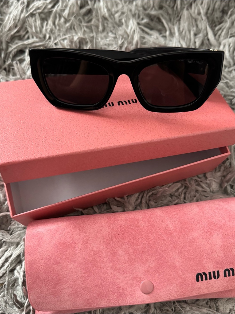 Miu Miu Black Cat-Eye Sunglasses with Gold Logo Temples - Picture 2 of 7